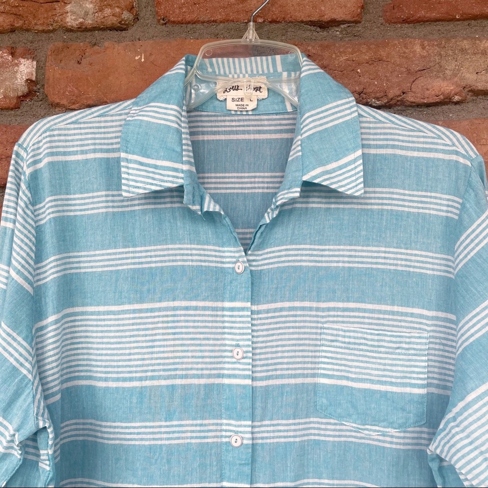 Lightweight Cotton Lili’s Closet Striped Button Down Shirt Top Size Large - Picture 4 of 9